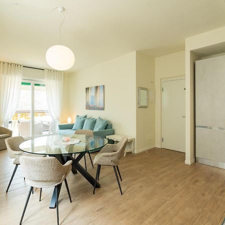Domus Verona - Ampia Residenza Filippini A Pochi Passi Dall'Arena Екстер'єр фото