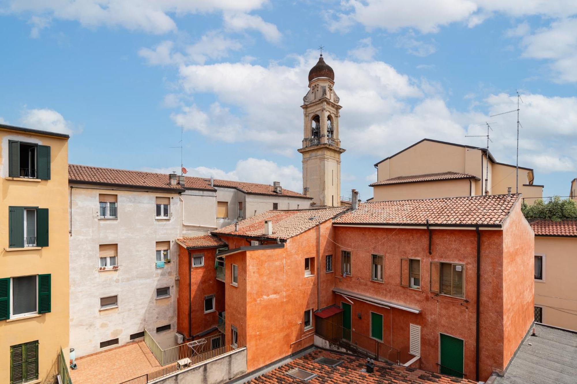 Domus Verona - Ampia Residenza Filippini A Pochi Passi Dall'Arena Екстер'єр фото