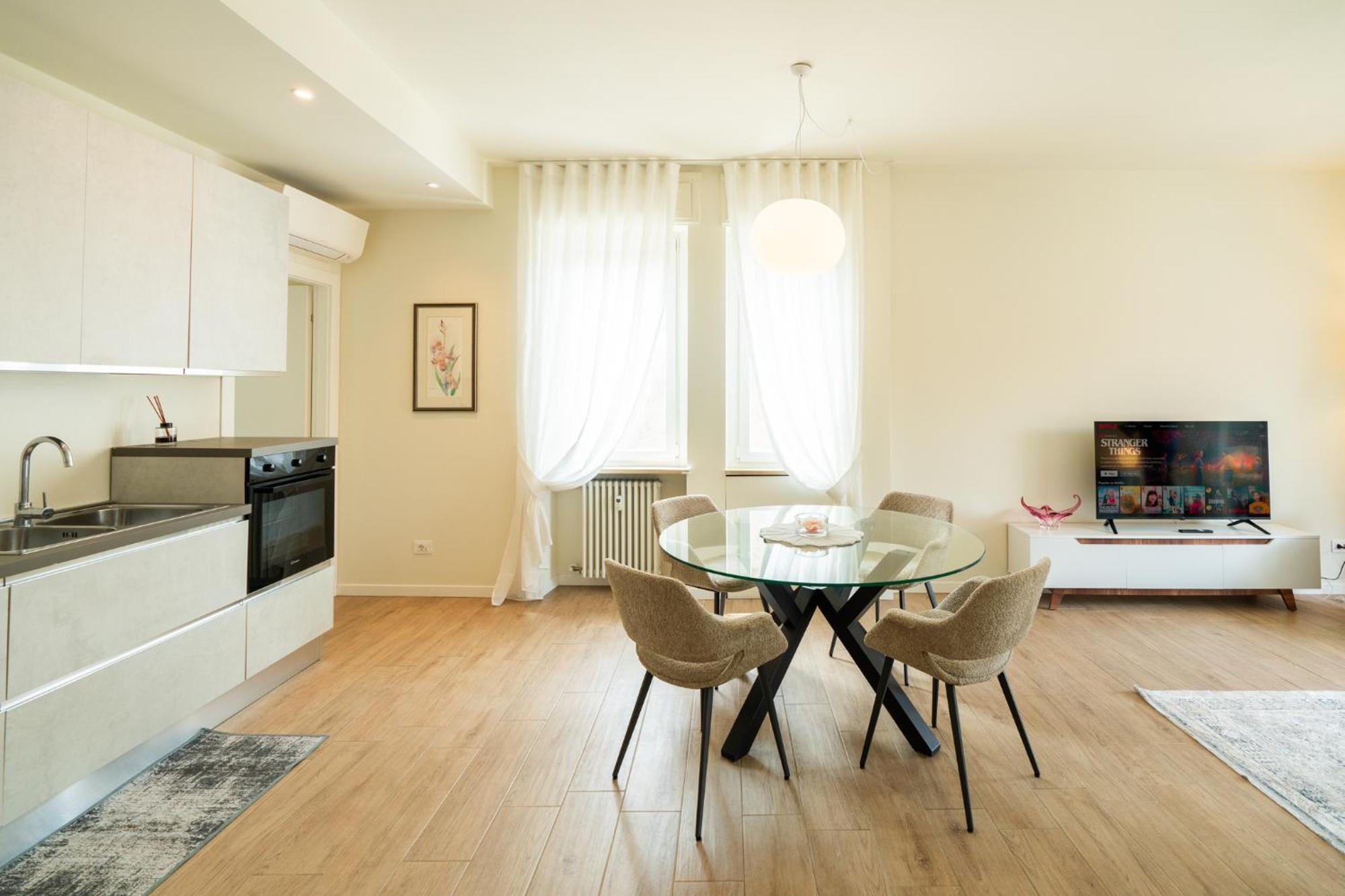 Domus Verona - Ampia Residenza Filippini A Pochi Passi Dall'Arena Екстер'єр фото