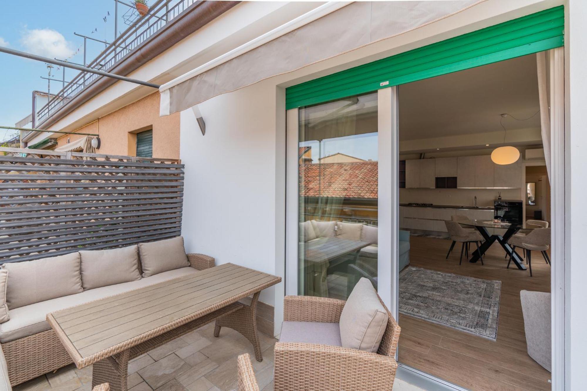 Domus Verona - Ampia Residenza Filippini A Pochi Passi Dall'Arena Номер фото